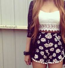 Resultado de imagem para roupas tumblr