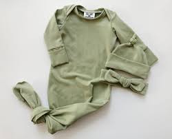 570 x 763 jpeg 43 кб. 25 Adorable Coming Home Outfits For Baby Baby Chick