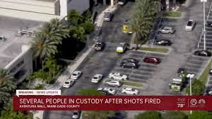 Authorities are responding to aventura mall saturday afternoon as multiple people on social media reported there was a shooting. Ns8zaj5shvg1rm