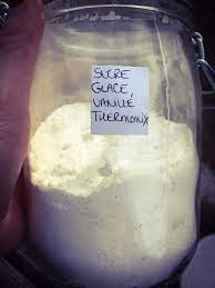 Vitesse 8, 5 secondes, jeter un oeil, remettre 5 secondes vitesse8, ca devrait être pas. Loulougourmet Sucre Glace Vanille Thermomix