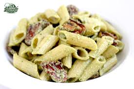 La Cuisine De Bernard Pates Au Pesto Et Tomates Sechees Chaudes Ou En Salade Froide Pate Pesto Salade Froide Recettes De Cuisine
