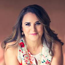 Deborah Galan's Instagram, Twitter & Facebook