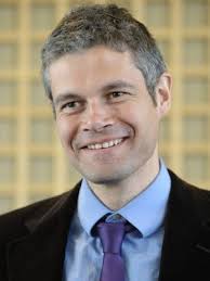 The french right goes wrong. Laurent Wauquiez Grosse Gewicht Masse Alter Biographie Wiki