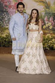 Varun dhawan, as every one of you are aware of him and his background. Varun Dhawan Planning A Vacation With Girlfriend Natasha Dalal