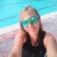 Emelin Perez (@emelinaperez)