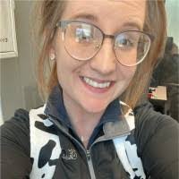 Vicky Maxwell's Instagram, Twitter & Facebook