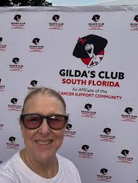 Happy Sunday. You are very pretty. From Europe