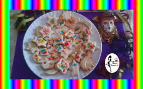 Tante ricette di cucina con foto facili da preparare per chiunque.le ricette del mio blog di cucina sono spiegate passo passo e le foto dei passaggi le rendono ancora pi facili da preparare. Biscotti Di Carnevale In Pasta Frolla Video Le Ricette Di Maria Grazia