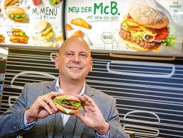 Ab wann und bis wann? Mcdonald S Deutschland Chef Beeck Das Happy Meal Ist Krisenfest
