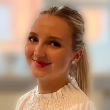 Celine Beck: Ausbildung und Berufserfahrung