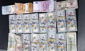 The currency code for romanian lei is ron. 165 000 De Dolari È™i 25 000 De Euro DescoperiÅ£i De PoliÈ›iÈ™tii De FrontierÄƒ Giurgiuveni Politia De Frontiera