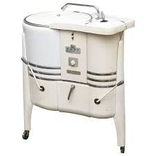 1940s Easy Spindrier Washing Machine 1stdibs Com Vintage Washing Machine Old Washing Machine Antique Washing Machine