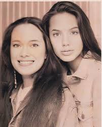 When Brad Pitt is father, and Angelina Jolie is mother. This is result.  ❤️😍 More pics and her story in comments 👇👇👇  https://ukdiscoverer.com/when-brad-pitt-is-father-and-angelina-jolie-is-mother-this-is-result-%e2%9d%a4%ef%b8%8f%f0%9f%98%8d-more  ...