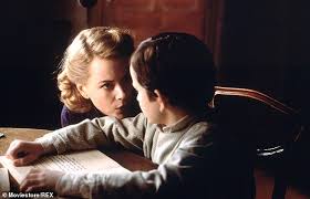 Николь кидман, фионнула флэнаган, кристофер экклстон и др. The Others Starring Nicole Kidman Gets A New Remake Through Universal Pictures Daily Mail Online