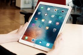 15 Things You Must Pack When Traveling To College Auditions Actor Aesthetic Ipad Hacks Ipad Repair Ipad Pro