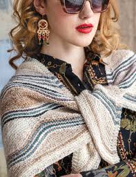 Knit Shawls: 25 Unique &amp; Vibrant Designs by Sixth&amp;Spring Books