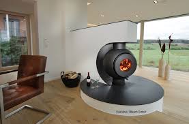 Firetube Burner Globe Steel Slick Speicherofen Drehbar Mit Stahlarbeit Als Raumteiler Mit Sitzbank Design Fur Zuhause Kamin Modern Raumteiler