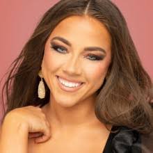 Charlotte Ensley's Instagram, Twitter & Facebook