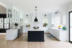 Black And White Farmhouse Kitchen Ideas Interior Design Ideas Small Lot Modern Farmhouse Home Bunch An Interior Design Luxury Homes Blog Kitchen Layout Stylish Kitchen Kitchen Layouts With Island