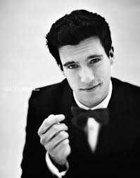 Gibby is portrayed by noah munck. Drew Roy Yes He Is That Guy From Hannah Montana And Icarly But He S Also That Guy From Falling Skies And C Mon Hes Kin Falling Skies Actors Attractive Guys