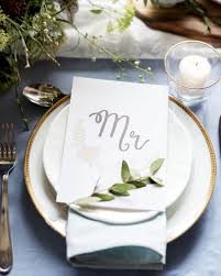 Sur un menu traditionnel doivent apparaître les noms des mariés et la date de. 10 Porte Noms Pour Votre Table De Mariage Deco De Jeanne