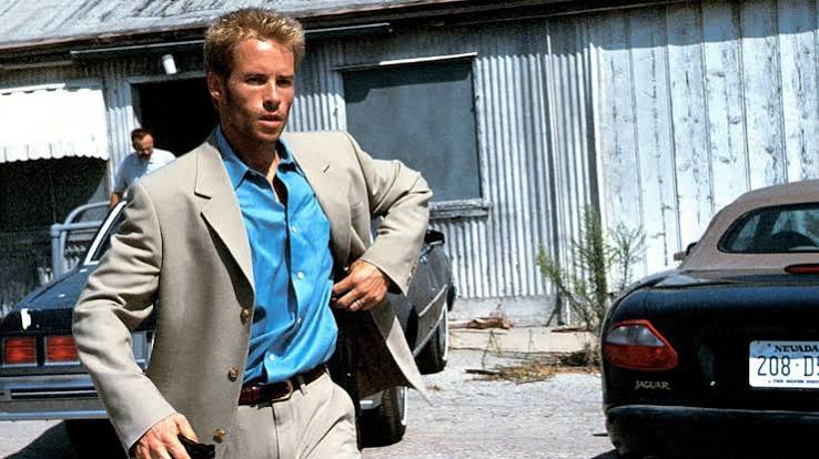 Memento is the key to understanding Christopher Nolan's obsession with time