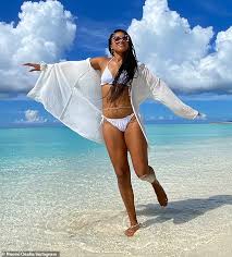 Sns (other)200713 naomi osaka (twitter.com). Naomi Osaka Poses In Bikini After Trolls Criticise Swimsuit Photos Daily Mail Online