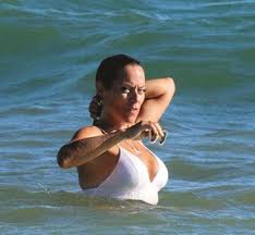 4,010 likes · 14 talking about this. Joana Amaral Dias Arrasa No Algarve A Ferver Vidas