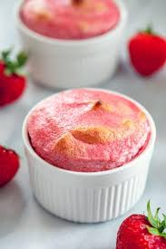 Strawberry Souffle Think Souffles Are Difficult To Make Think Again These Individual Strawber Souffle Recipes Souffle Recipe Dessert Light Dessert Recipes