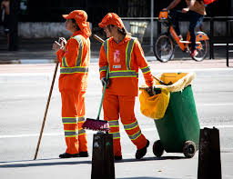 Franțuzoaica clotilde armand a intrat în cursa pentru primăria sectorului 1 din partea uniunii salvați bucureștiul, condusă de nicușor dan, la rândul său candidat la primăria generală a capitalei. Jpm9xr8m6jpn8m