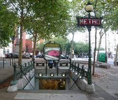 Metropolitain Station Eglise D Auteuil A Paris 16e Arrondissement Auteuil Paris Metro Paris