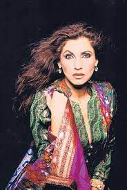 Dimple Kapadia All These Years And Still As Gorgeous Vintage Bollywood Dimples Beauty Inspiration