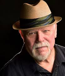 Fotos zu ✨Episode 50✨ 1- Elizabeth Short 2- Elizabeth Short's Polizeifoto  3- Black Dahlia Headline 4- Die Sachen der Black Dahlia 5- Mark Hansen 6-  Leslie Duane Dillon 7- Steve Hodel 8-