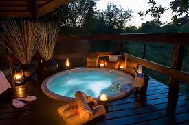 So Nice Living In The Bush With An Outdoor Jaccuzi With Big Sliding Doors Going Back Inside To The Bar Lounge Hot Tub Outdoor Jacuzzi Outdoor Outdoor Baths