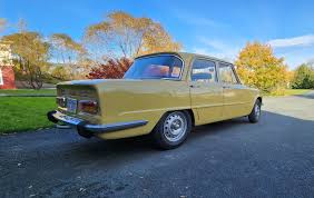 Image result for Giallo Gorsa 2008 Alfa-Romeo