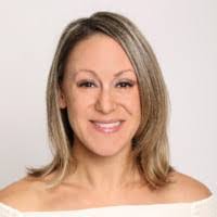 Karalee Evenson's Instagram, Twitter & Facebook