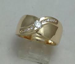 Repurposing Parents Rings Into A New Style Diamond Wedding Bands Shared Prong Wedding Band Natural Emerald Rings