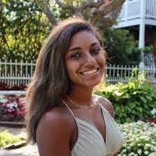 Marisa Carver's Instagram, Twitter & Facebook