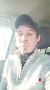 Travis Givens's Instagram, Twitter & Facebook