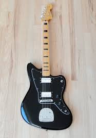 The fender modern player jazzmaster hh is a good choice for those looking for quality at a competitive price. 2013 Fender Modern Player Jazzmaster Hh Electric Guitar Gfs Surf 90s Black Fender Guitars Guitar Cool Electric Guitars