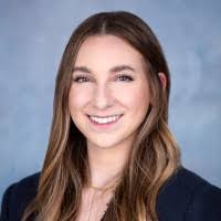 Meredith Kern's Instagram, Twitter & Facebook