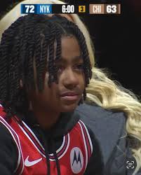 Derrick Rose brings tears to his son PJ's eyes 🌹🥺 Powerful stuff 🙌