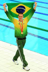 Detentor também de duas medalhas de bronze em jogos olímpicos, o nadador paulista fechou contrato com a emissora carioca após ter decidido em 2019 não tentar mais o. O Ouro De Cesar Cielo 10 Anos Depois Blog Do Coach Sportv