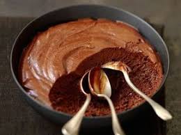 Authentique Et Delicieuse Mousse Au Chocolat Recettes Recipe Mousse Recipes Desserts Easy Desserts