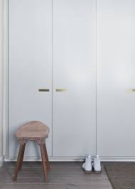 Shufl Wardrobe On Pax Ikeahack With Fronts From Shufl Painted Collection A Wardrobe Out Of The Ordinary The Colour Was Developed By Our Design Slaapkamer
