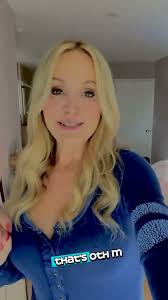 Barbara Alyn Woods is looking for a prom date in Tree Hill  #barbaraalynwoods #date #alynsfam