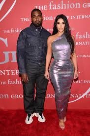 Her hubby may have made a few teary eye after speaking about trump's win. Kim Kardashian Rumoured To Be Dating Cnn Presenter Van Jones As Pals Rush To Set Her Up Aktuelle Boulevard Nachrichten Und Fotogalerien Zu Stars Sternchen
