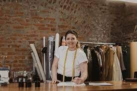 Neben den aktuellen brautkleider kollektionen und trends findet ihr hier die besten designer. Brautkleider Schneiderei Munchen Fur Hochzeitsmode