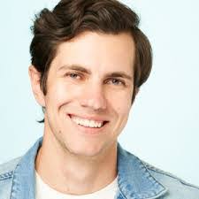 Kyle Maddocks's Instagram, Twitter & Facebook