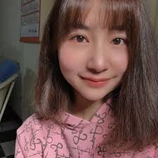 Edith Chang (@eeepauline)